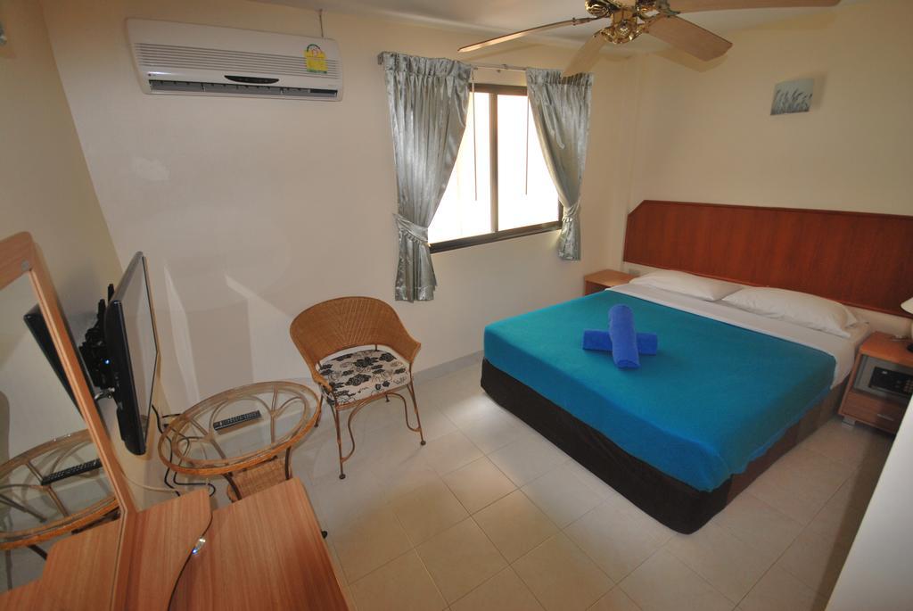 Kingfisher House & Bar Pattaya Luaran gambar
